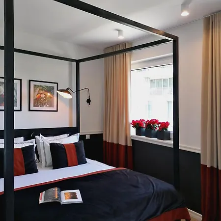 Daujoto 9 Apartamentai, *